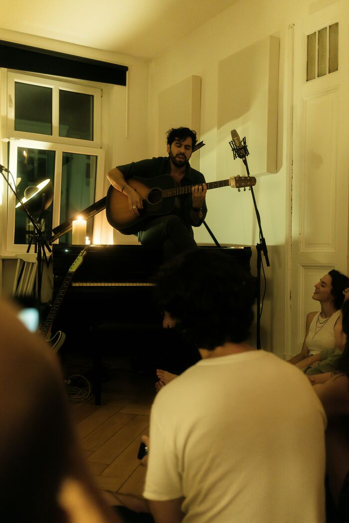 If You See These 30 Signs At The Next Party You’re At, It’s Probably Time For You To Leave