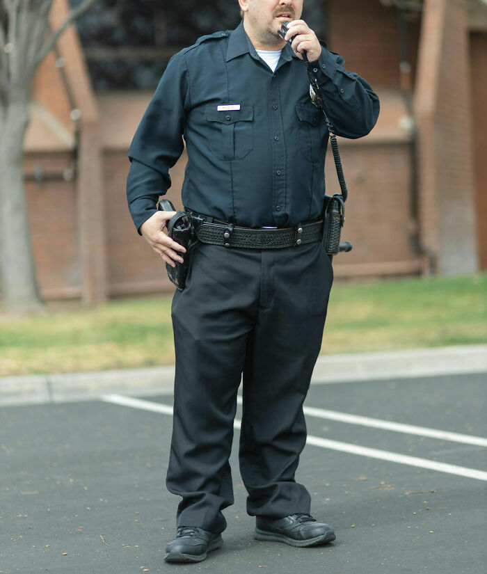 “She Then Called The Secret Service”: 30 Of The Worst Neighbor Experiences People Have Ever Had