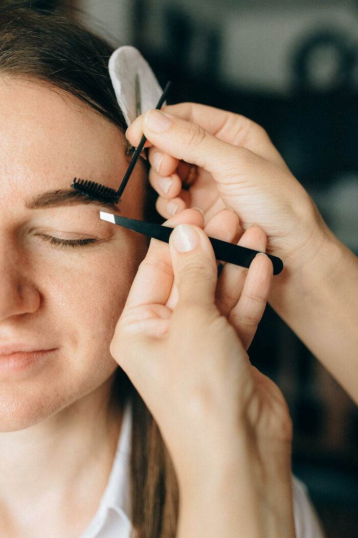 “They Look Ten Years Older”: 30 Things About Aging That Folks In Their 20s Never Think About