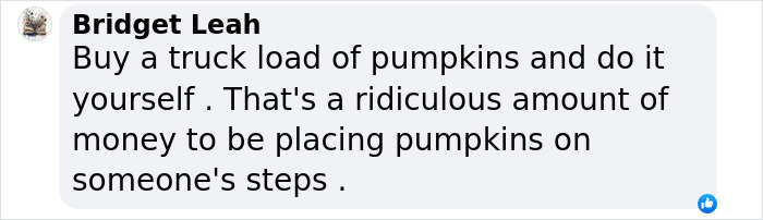 Mother Who Charges Over $1,000 For Halloween Pumpkin Displays Sparks Anger: "Ridiculous"