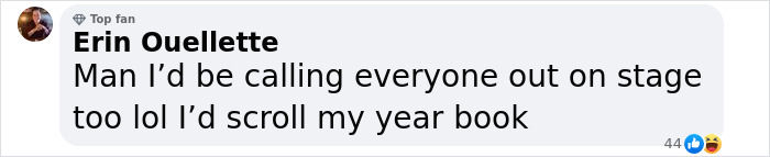 "Some Teachers Deserve It": People Defend Chappell Roan After She Insults Former Teacher Onstage