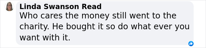 "Childish": Man Speaks Out After Spending $4k On 'Signed' Taylor Swift Guitar Only To Destroy It