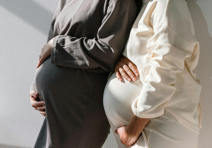 Friendship Crumbles As Pregnant Woman’s Friend Suffers A Miscarriage, Can’t Handle Seeing The Bump Friendship Crumbles As Pregnant Woman’s Friend Suffers A Miscarriage, Can’t Handle Seeing The Bump