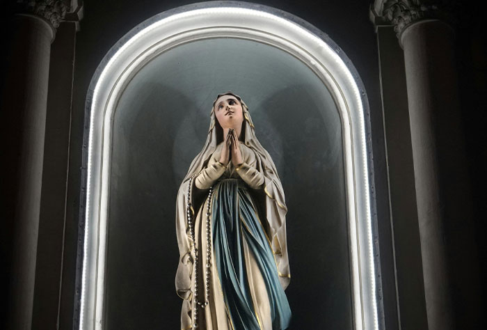 45 Former Believers Explain What Made Them Lose Their Faith