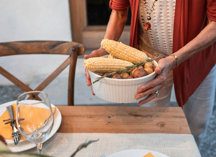 Militantly Vegan Man Tries To Ruin Possibly The Last Thanksgiving With The Whole Family