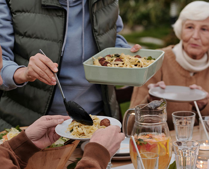 Militantly Vegan Man Tries To Ruin Possibly The Last Thanksgiving With The Whole Family