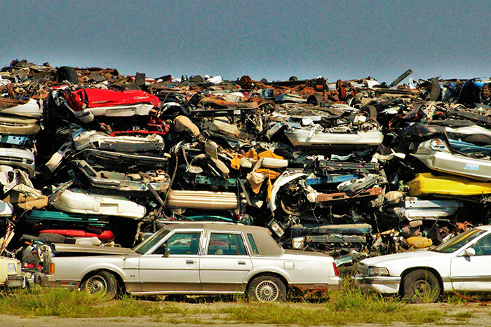 “Idiots Missed The Neighbor’s Cameras”: Youngsters Steal Car Parts, Face Car Owner’s Pro Revenge “Idiots Missed The Neighbor’s Cameras”: Youngsters Steal Car Parts, Face Car Owner’s Pro Revenge