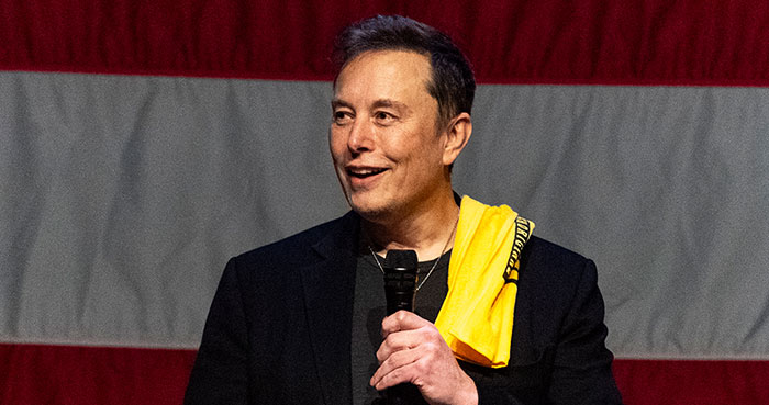 Robert Downey Jr. Brutally Calls Out Elon Musk, Says He Needs To “Control His Behavior”