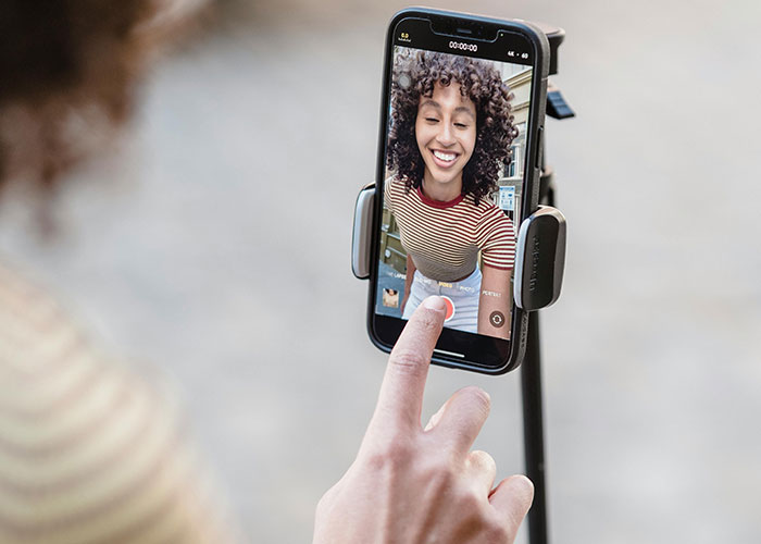 “What’s Something People Romanticize But It’s Actually Horrible?”: 50 People Don’t Hold Back