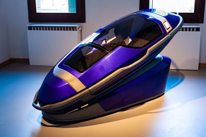 “She’s Still Alive”: First Person To Use Euthanasia Pod Found With “Strangulation Marks” On Neck “She’s Still Alive”: First Person To Use Euthanasia Pod Found With “Strangulation Marks” On Neck