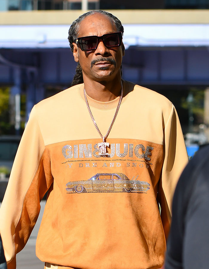 "Made Me Almost Cry": Snoop Dogg Emotional After Michael Bubl&eacute;'s Daughter Listened To His Song