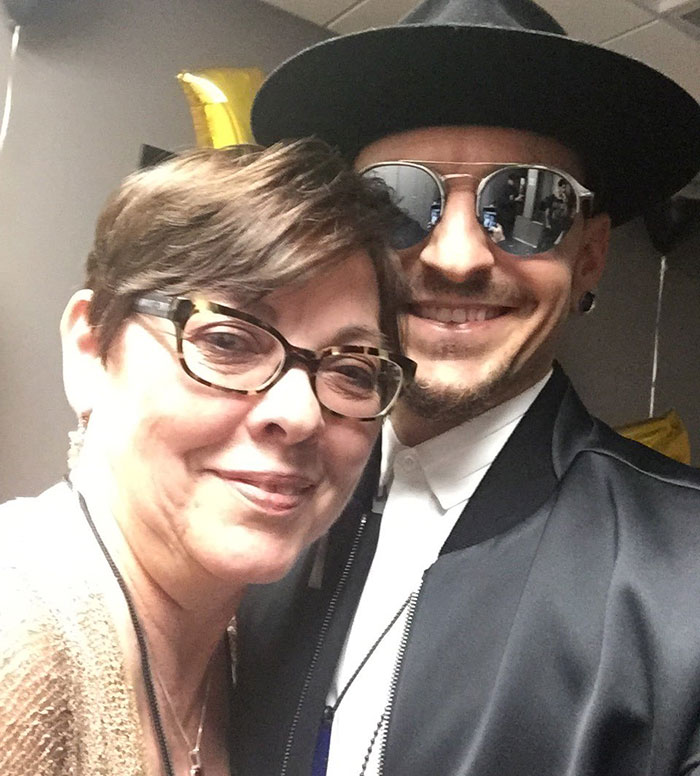 Exclusive: Linkin Park Singer Chester Bennington's Son Makes Bombshell Claims About Dad's Passing Exclusive: Linkin Park Singer Chester Bennington's Son Makes Bombshell Claims About Dad's Passing