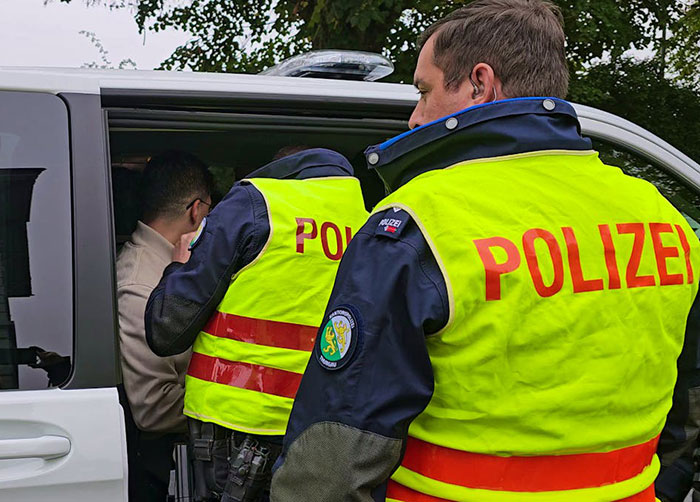 &ldquo;No Room For This Man&rdquo;: Far-Right Extremist&rsquo;s Swiss Deportation Met With Public Satisfaction