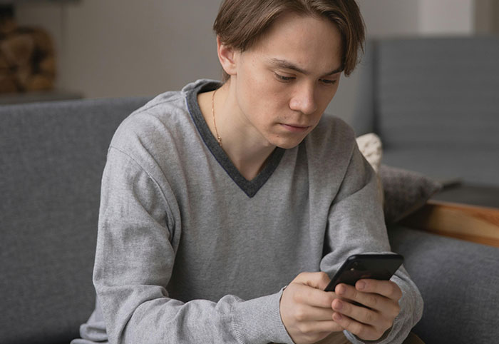 Teen Faces Family’s Guilt Trip Over His Inheritance, Refuses To Share It With “Random Kids” Teen Faces Family’s Guilt Trip Over His Inheritance, Refuses To Share It With “Random Kids”