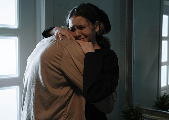 “It's Been 4 Years And I Still Cry”: 40 Life Events You’ll Never Fully Grasp Until They’re Yours