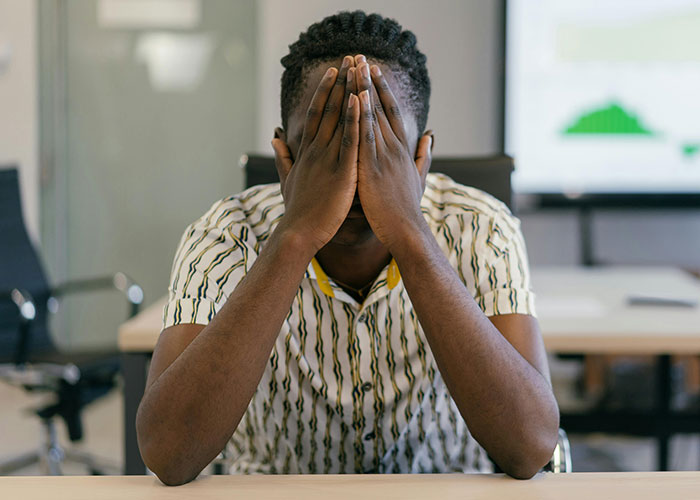 30 Men Come Vent To This Thread About Things That Bother Them But They Don’t Talk About