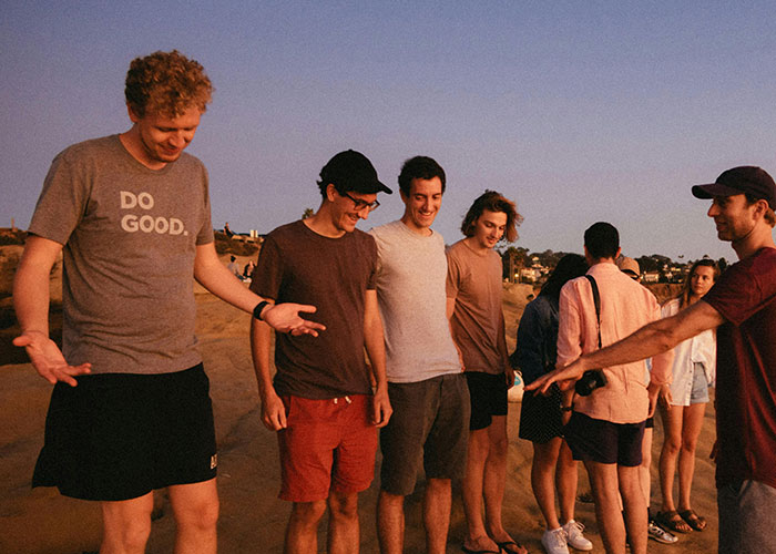 30 Men Come Vent To This Thread About Things That Bother Them But They Don’t Talk About