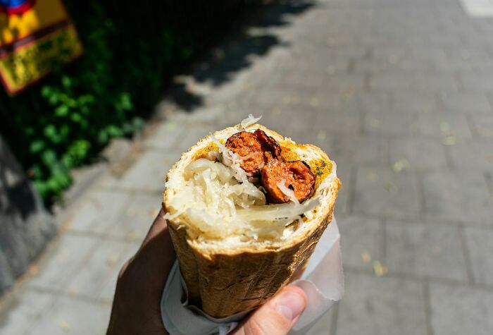 "I Love The Feeling Of Glass": People Open Up About Their Guilty Pleasures (40 Answers)