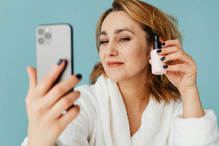 35 Strange, Dangerous And Simply Silly Trends That Had No Reason To Be Created