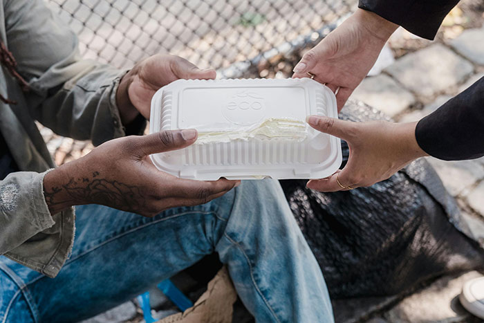 35 Strange, Dangerous And Simply Silly Trends That Had No Reason To Be Created