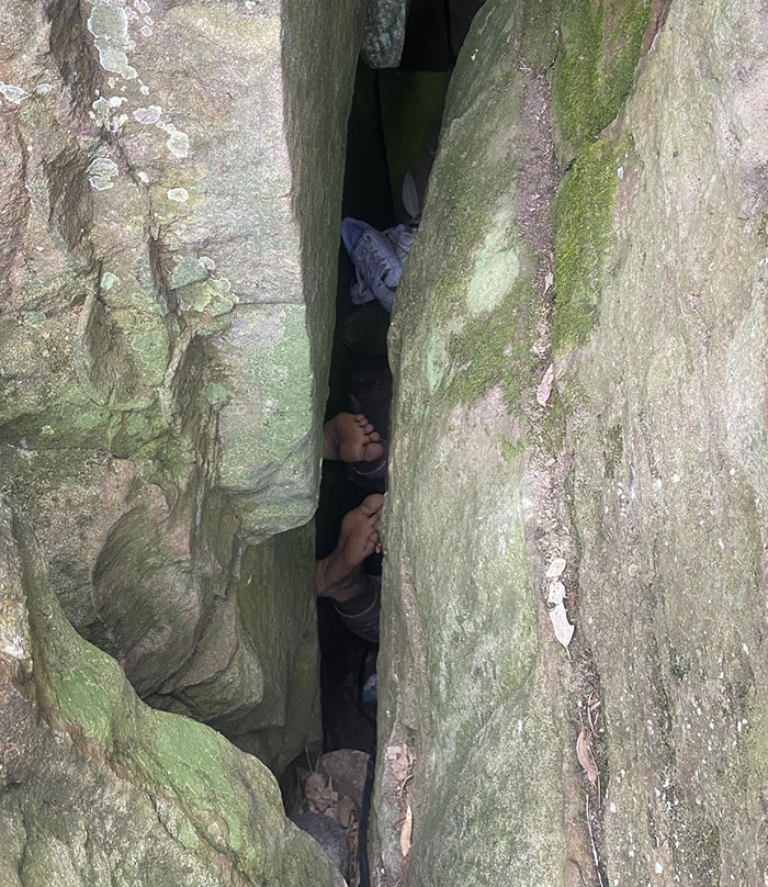 "Lucky" Woman Trapped Upside Down For 7 Hours Between Boulders After Trying To Recover Her Phone "Lucky" Woman Trapped Upside Down For 7 Hours Between Boulders After Trying To Recover Her Phone