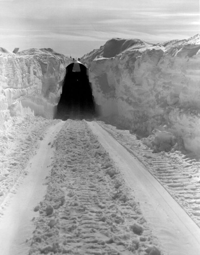 NASA Finds Secret Underground &ldquo;City&rdquo; Hidden From The World Under 100 Feet Of Ice And Snow