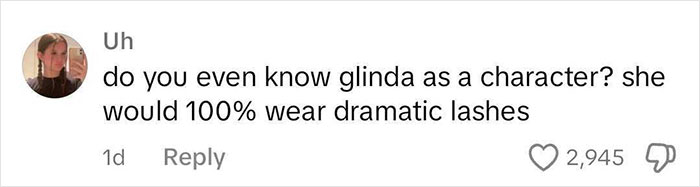&lsquo;Wicked&rsquo; Fans Rip Ariana Grande&rsquo;s &ldquo;Distracting&rdquo; Makeup Malfunction: &ldquo;They Were So Bad&rdquo;