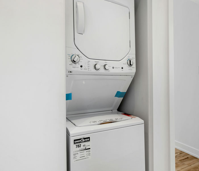 Estas 38 personas nos contaron qué ideas para ahorrar dinero valen la pena y cuáles son una pérdida de tiempo