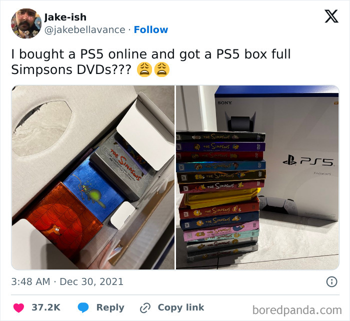 Online shopping fails: PS5 box contains The Simpsons DVDs instead of a gaming console.