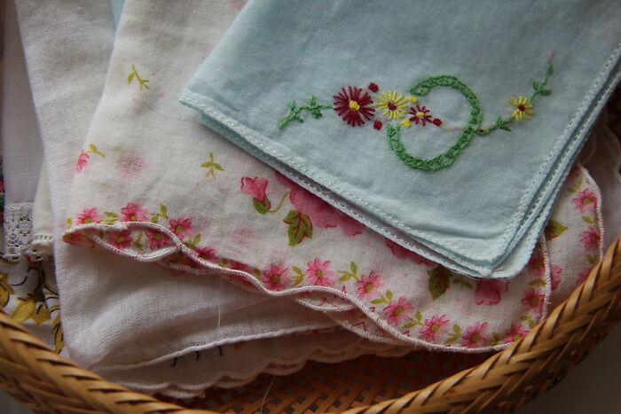 “What Is The Funniest Joke You’ve Been Told That You Still Think About To This Day?” (30 Answers)