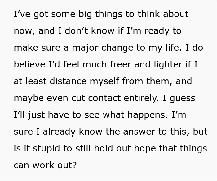 Parents Pay For Son While Charging Daughter $10k In “Back Rent”, She Gets Revenge On Thanksgiving Parents Pay For Son While Charging Daughter $10k In “Back Rent”, She Gets Revenge On Thanksgiving