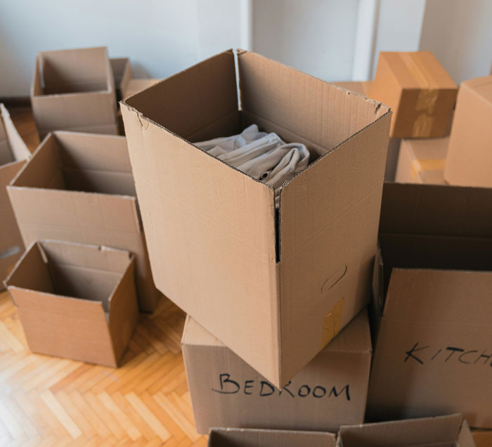 Estas 38 personas nos contaron qué ideas para ahorrar dinero valen la pena y cuáles son una pérdida de tiempo