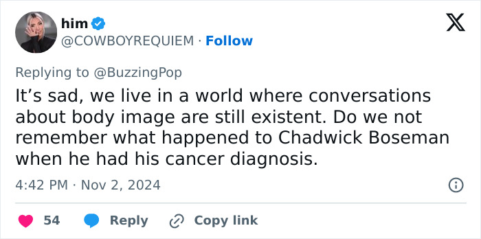 “It’s So Heartbreaking”: Selena Gomez Fans Hit Back At Haters For Criticizing Her Covered Stomach “It’s So Heartbreaking”: Selena Gomez Fans Hit Back At Haters For Criticizing Her Covered Stomach