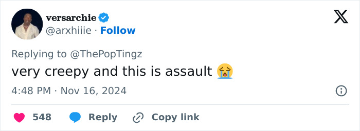 "Her Stylist Must Hate Her": Fan Pulls Hair Extension From Katy Perry’s Head In Wild Video "Her Stylist Must Hate Her": Fan Pulls Hair Extension From Katy Perry’s Head In Wild Video