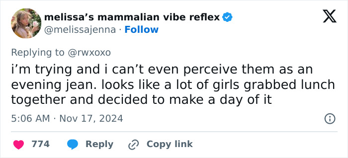 "Zero Forms Of Etiquette Exist": Viral Photo Of Gen Z Women Sparks Heated Fashion Debate "Zero Forms Of Etiquette Exist": Viral Photo Of Gen Z Women Sparks Heated Fashion Debate