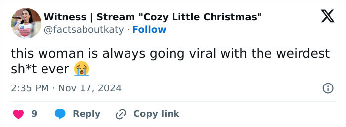 "Her Stylist Must Hate Her": Fan Pulls Hair Extension From Katy Perry’s Head In Wild Video "Her Stylist Must Hate Her": Fan Pulls Hair Extension From Katy Perry’s Head In Wild Video