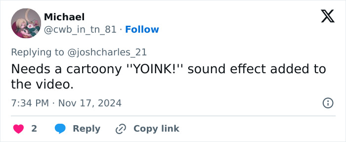 "Her Stylist Must Hate Her": Fan Pulls Hair Extension From Katy Perry’s Head In Wild Video "Her Stylist Must Hate Her": Fan Pulls Hair Extension From Katy Perry’s Head In Wild Video