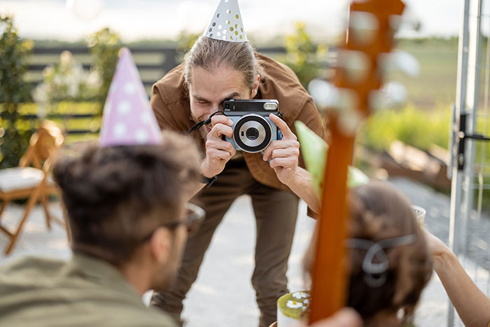 &ldquo;My Heart Shattered&rdquo;: Stepmom Tells 10-Year-Old To Get Out Of Family Picture, Enrages Dad