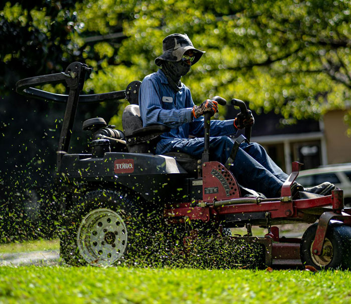 &ldquo;Has Gone Nuts&rdquo;: Boomer Gets A Land Survey, Discovers 5 Ft Of Her Yard Belongs To Neighbors