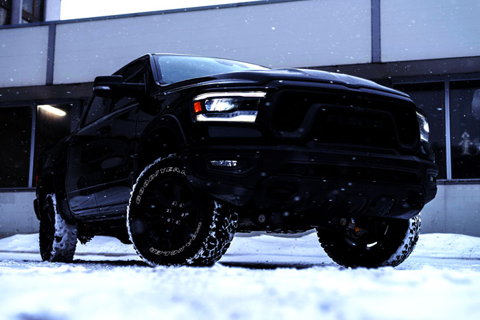 30 Hollywood Secrets That Celebs And Execs Would Like To Be Swept Under The Rug