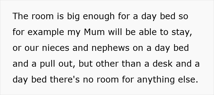 Netizens Call Out Friend For Telling Woman That Her 2 Kids Sharing A Room Shows Poverty Netizens Call Out Friend For Telling Woman That Her 2 Kids Sharing A Room Shows Poverty