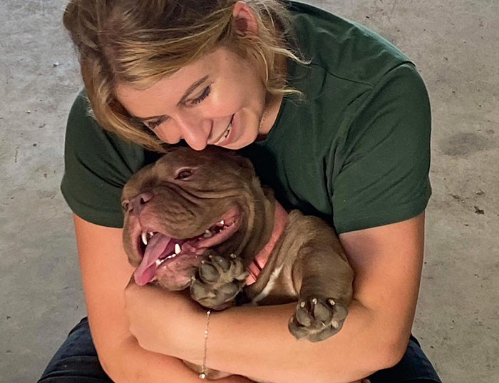 Lovely Pitbull Can&rsquo;t Stop Hugging Woman Who Gave Him Foster Home, Goes Viral When Pics Spread Online