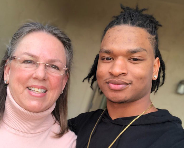 Jamal and Wanda in 2018, celebrating the 3rd Thanksgiving after a viral accidental SMS meeting.