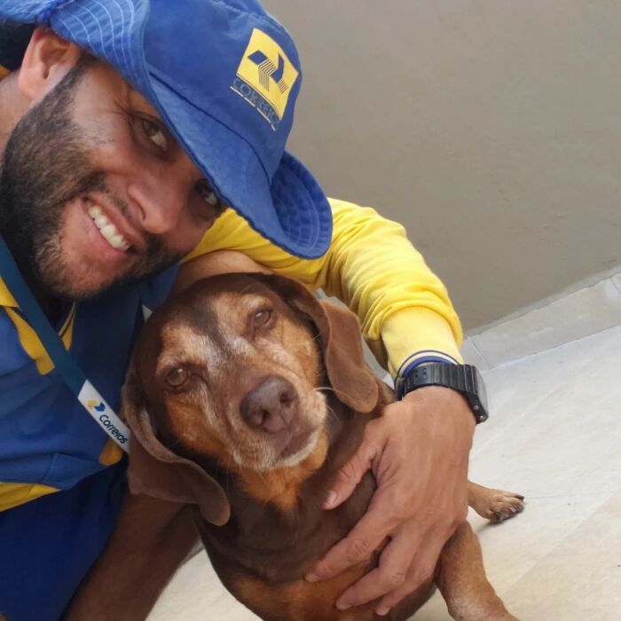 Mailman Takes Selfies With Every Animal That He Befriends While On His Job, And Here Are The Newest 44 Photos