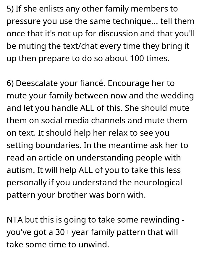 Brother Dominates Every Family Gathering With His ‘Fun Facts’, Gets Excluded From Wedding Brother Dominates Every Family Gathering With His ‘Fun Facts’, Gets Excluded From Wedding