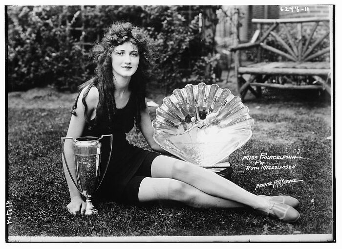 Photograph Of 1924 Miss America Winner, Ruth Malcolmson