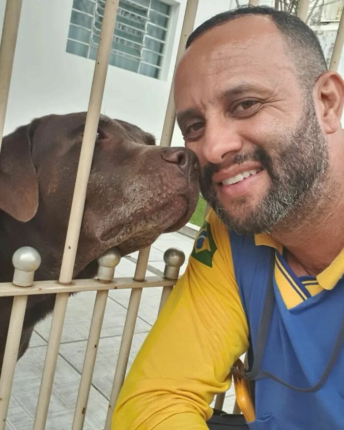 Mailman Takes Selfies With Every Animal That He Befriends While On His Job, And Here Are The Newest 44 Photos