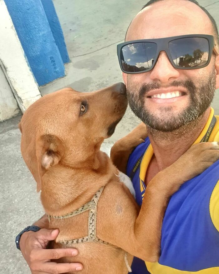 Mailman Takes Selfies With Every Animal That He Befriends While On His Job, And Here Are The Newest 44 Photos