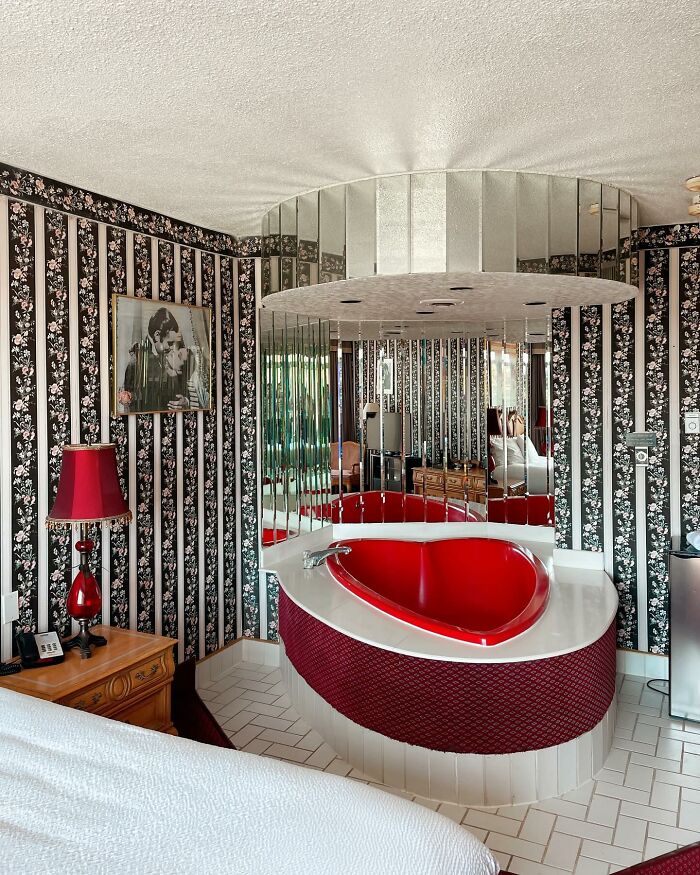 Wyndham Niagara Falls Fallsview In Travelodge, Niagra Falls