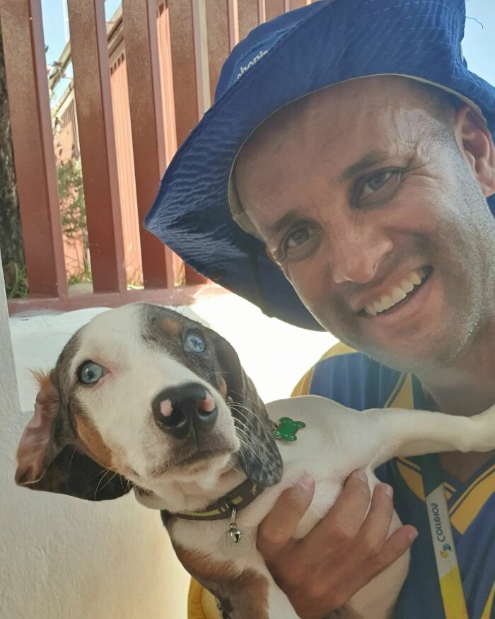 Mailman Takes Selfies With Every Animal That He Befriends While On His Job, And Here Are The Newest 44 Photos